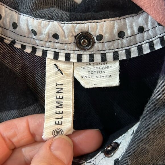 Element flannel shirt with unique buttons 100% organic cotton - Picture 6 of 7